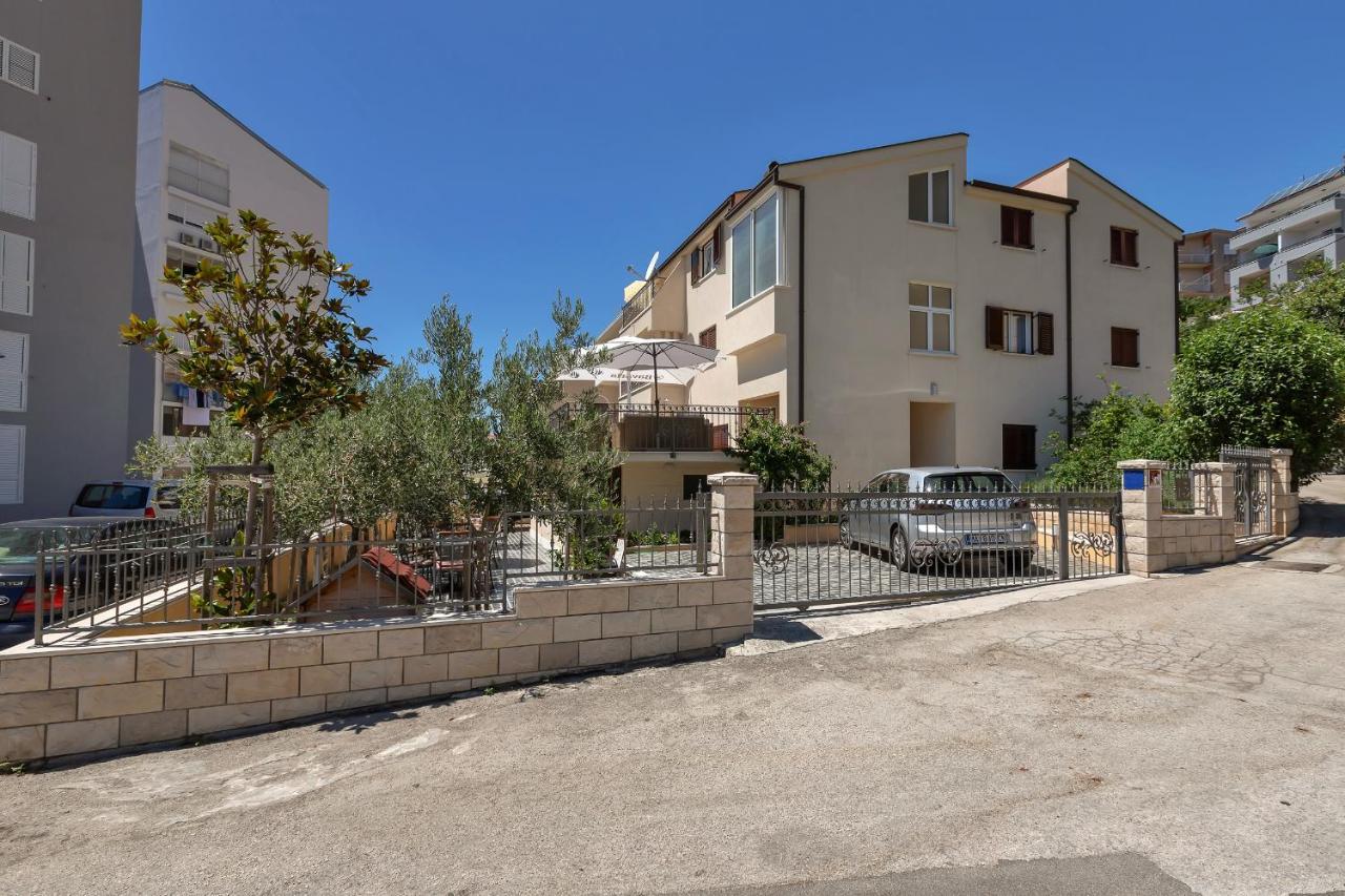 Pension Dijakovic 3* Makarská